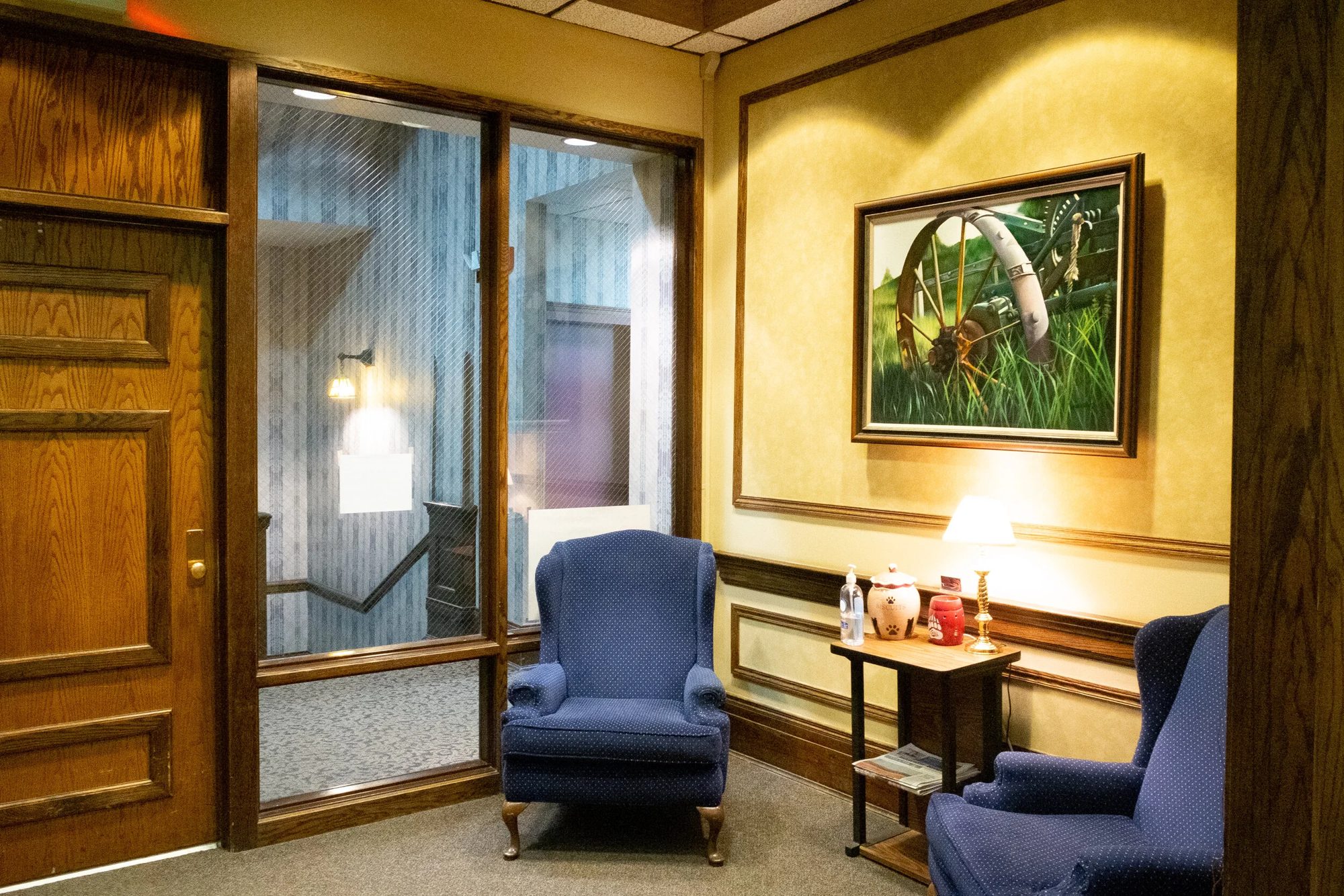 Office interior in Suite 401