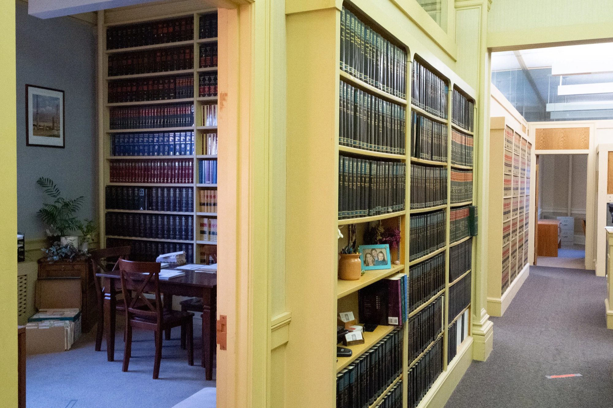 Office interior in Suite 401
